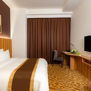 Superior Queen Room